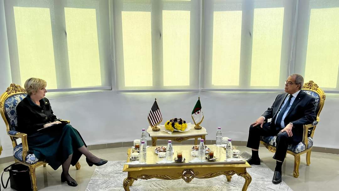 Aoun examine l’état de la coopération bilatérale avec l’ambassadrice des Etats-Unis en Algérie - Algérie