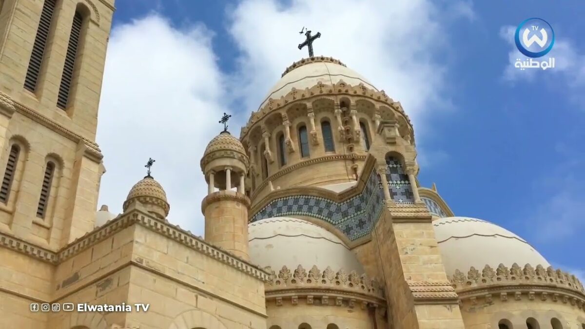 منح الجنسية الجزائرية لرئيس أساقفة الجزائر دليل على احترام المعتقدات