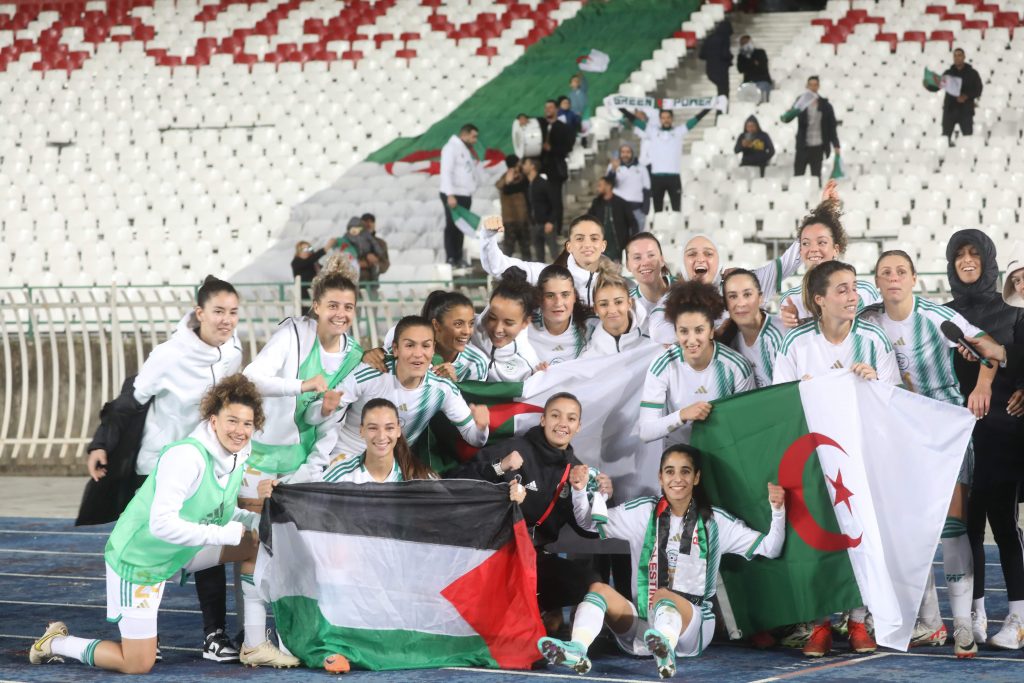 الجزائر تتأهل إلى نهائيات كأس إفريفيا للسيدات 2024 بعد فوزها على بورندي - الجزائر